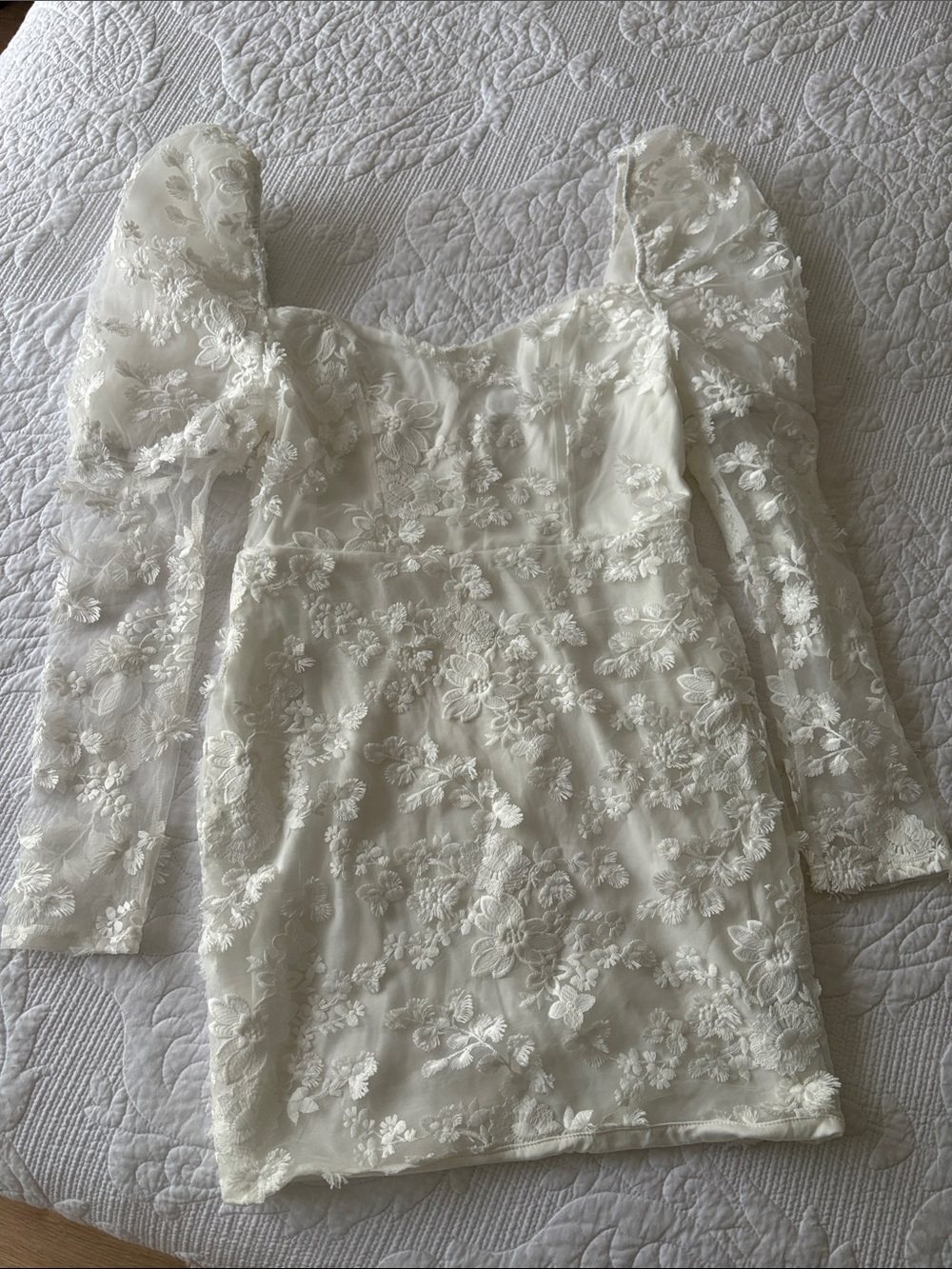 Ivory Floral Lace Wedding Dress with Puff Sleeves